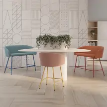 Nowy Styl Naudu Sofa mit hohem Gestell & Barhocker Naudu