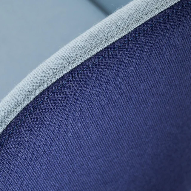 Nowy Styl Naudu - Detailbild von zweifarbigem Bezug
